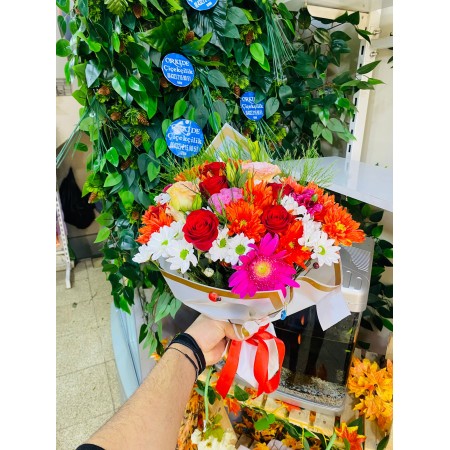 Karışık Buket-Papatya-Gerbera ve Kırmızı Gül 4 Adet